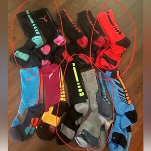 5 pairs of Nike Elite men’s socks